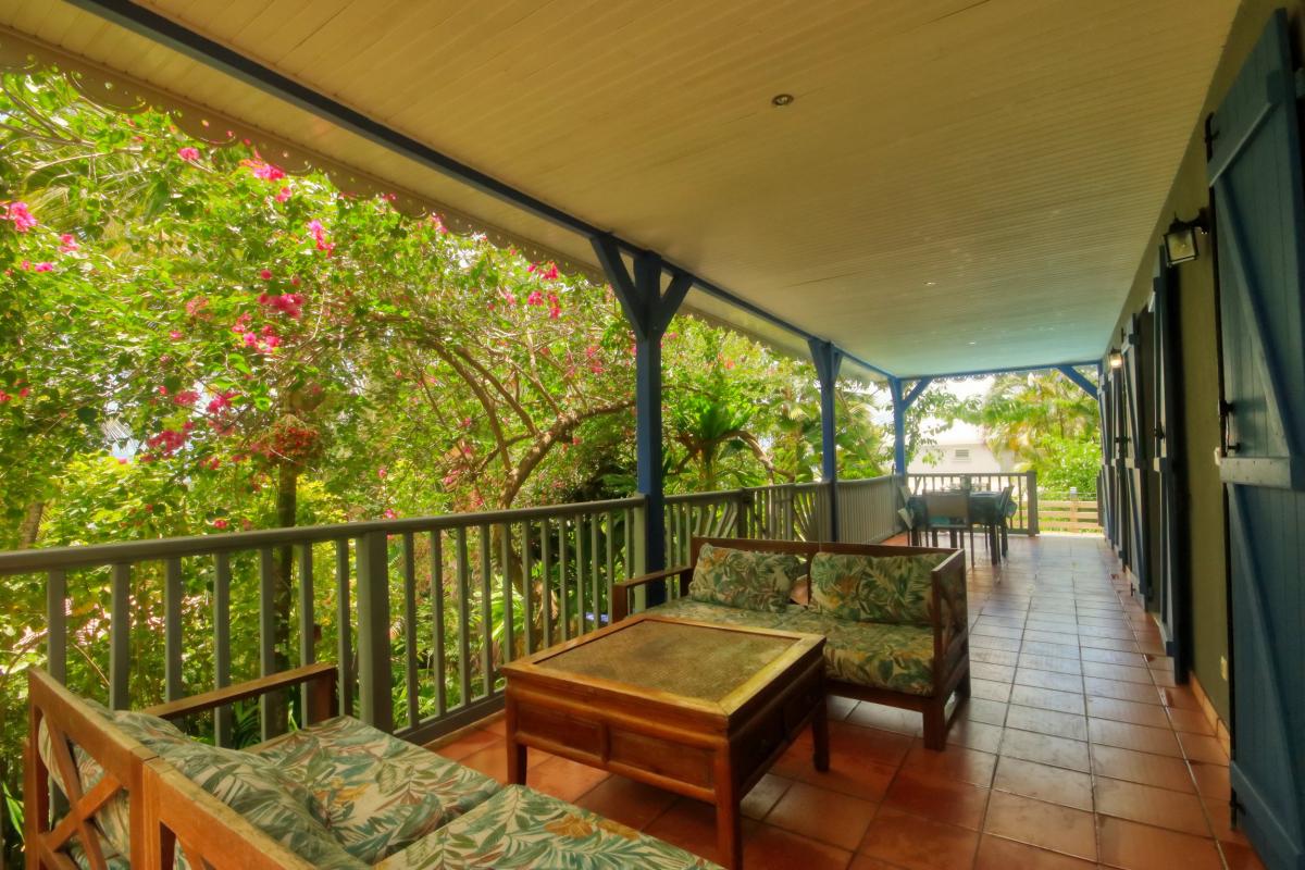 Villa piscine privée Trois Ilets Martinique - La grande terrasse